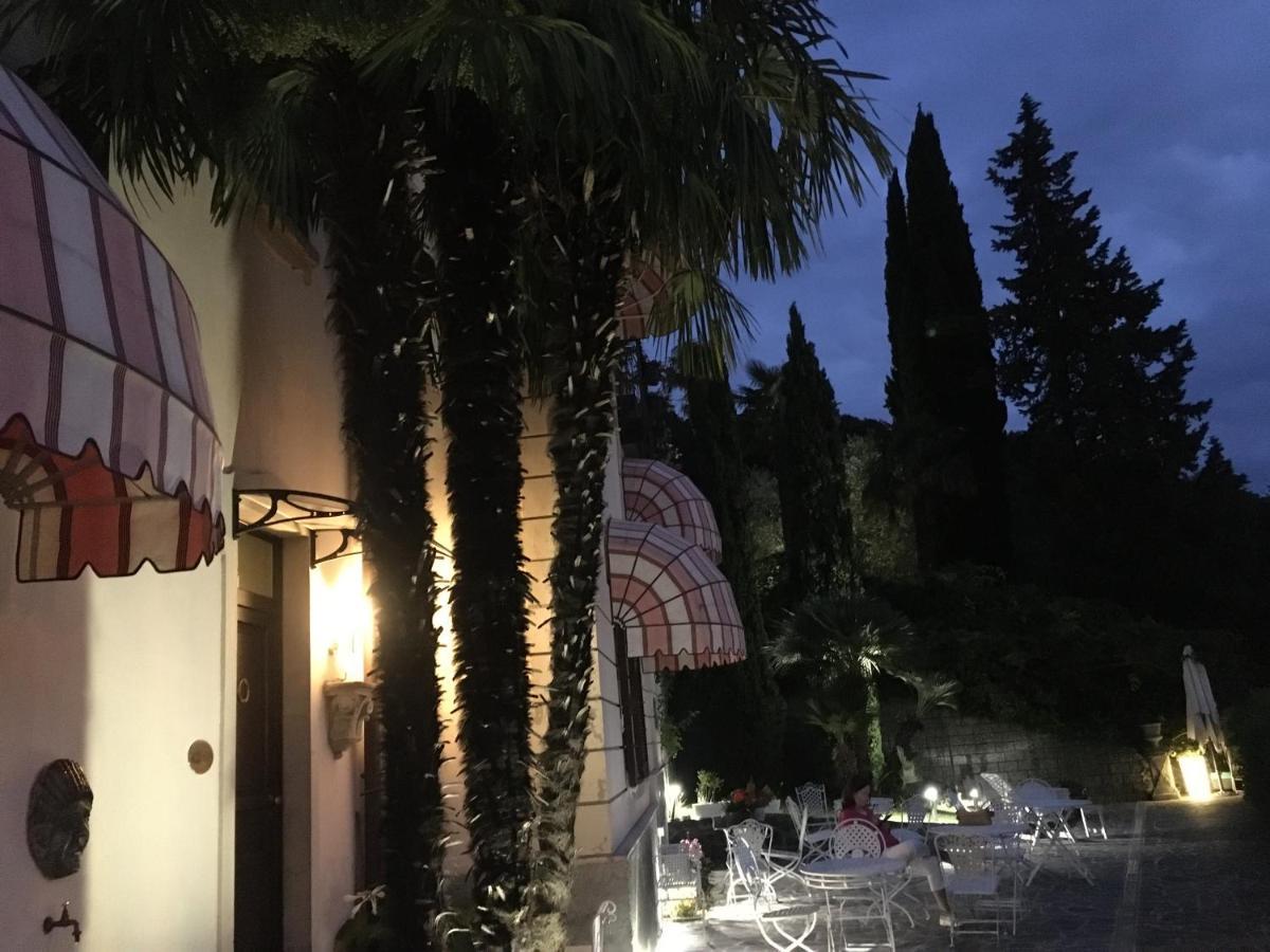 Villa Varenna Bagian luar foto