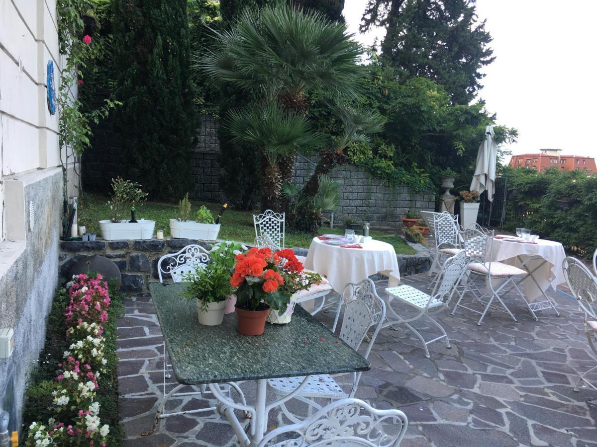 Villa Varenna Bagian luar foto