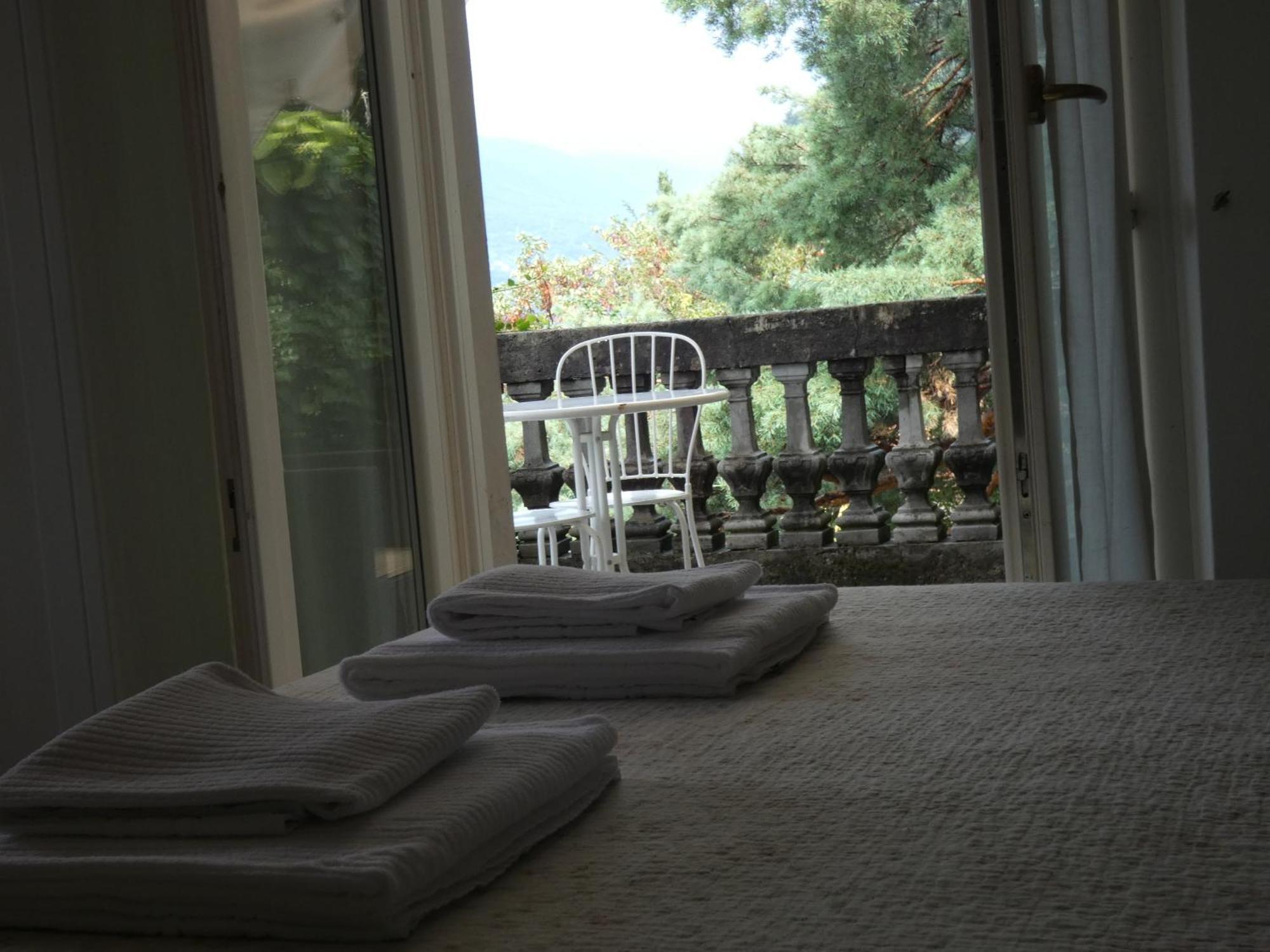 Villa Varenna Bagian luar foto