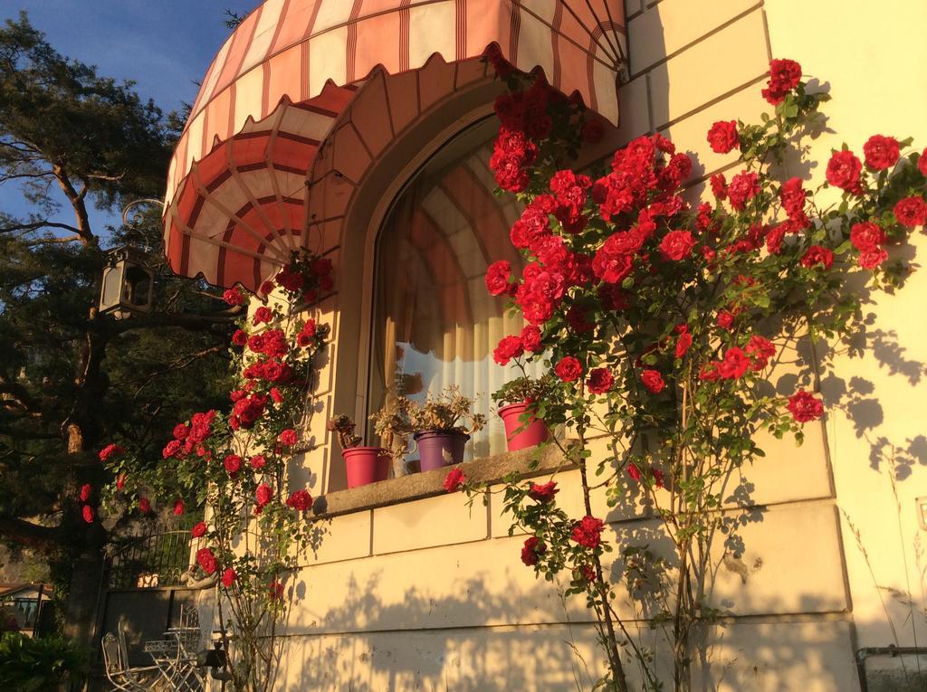 Villa Varenna Bagian luar foto